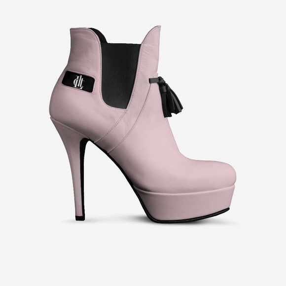 Heels - Picture 1 of 5